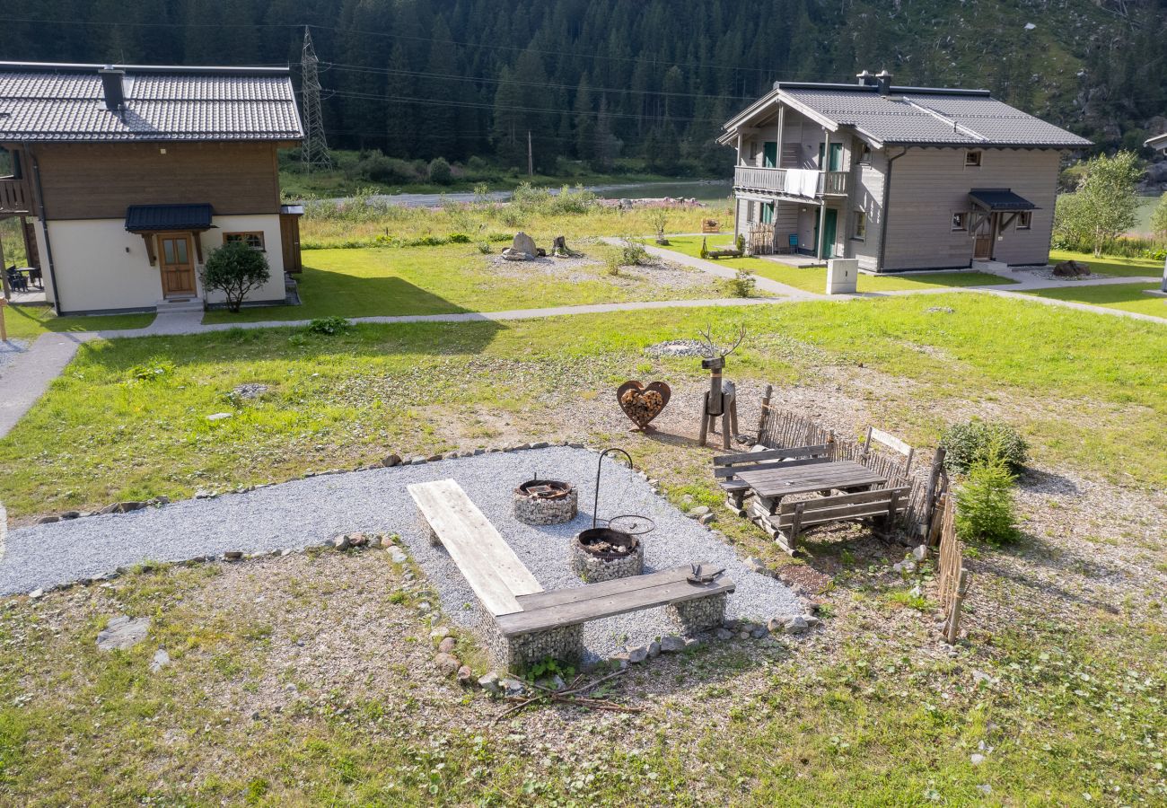 Chalet in Uttendorf - Lodge Weißsee 160 im Tauerndorf Enzingerboden